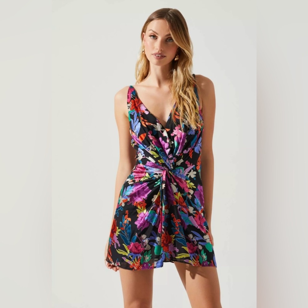 ASTR the label Alivia Mini Dress. Multicolor faux wrap dress in size L.